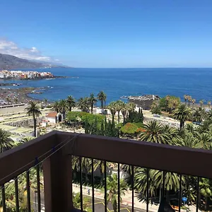 Apartment Magnificent Studio With A Terrace Overlooking The Sea!, Puerto de la Cruz (Tenerife)